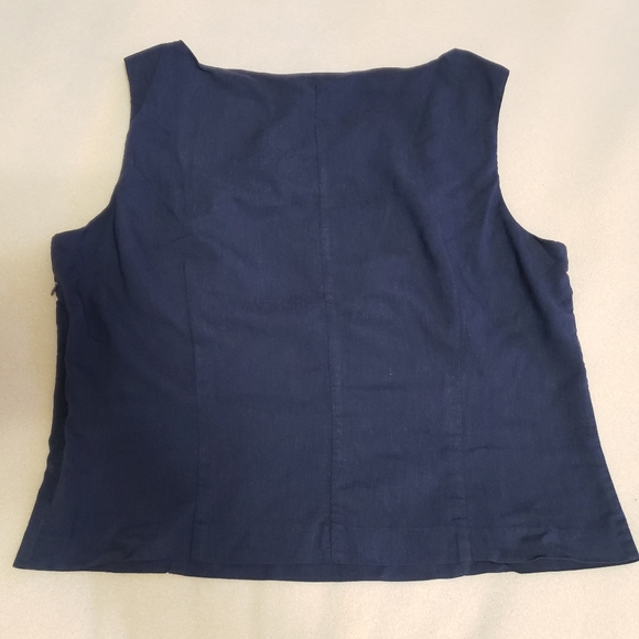 Braemar sleeveless navy blouse - Picture 2 of 5